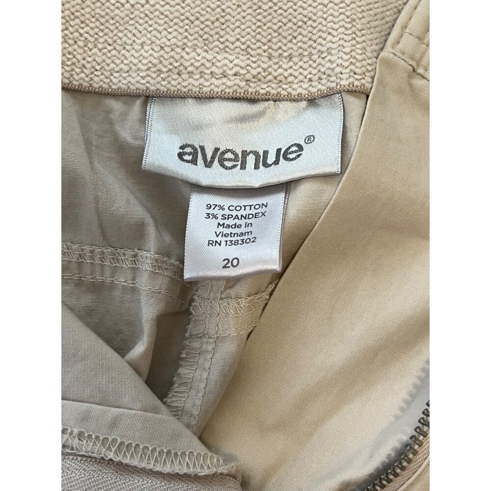Avenue Womens Beige Cargo Capri Pants 20 Stretch Comfortable Lightweight Casual - Picture 4 of 10
